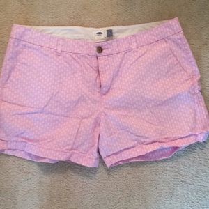 Old Navy pineapple print shorts